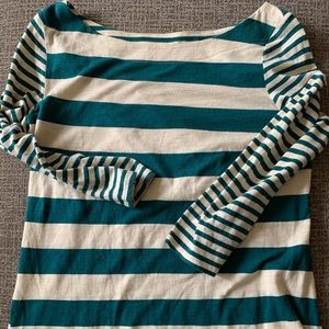 Medium Loft knit top/ medium great condition.